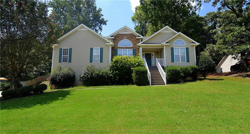 3 bedroom, 2,421 sq ft single family residence sold at 149 Barrington Lane, Hiram, GA 30141