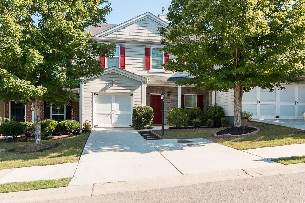 3 bedroom, 1,815 sq ft townhouse sold at 132 Spring Way Square, Canton, GA 30114