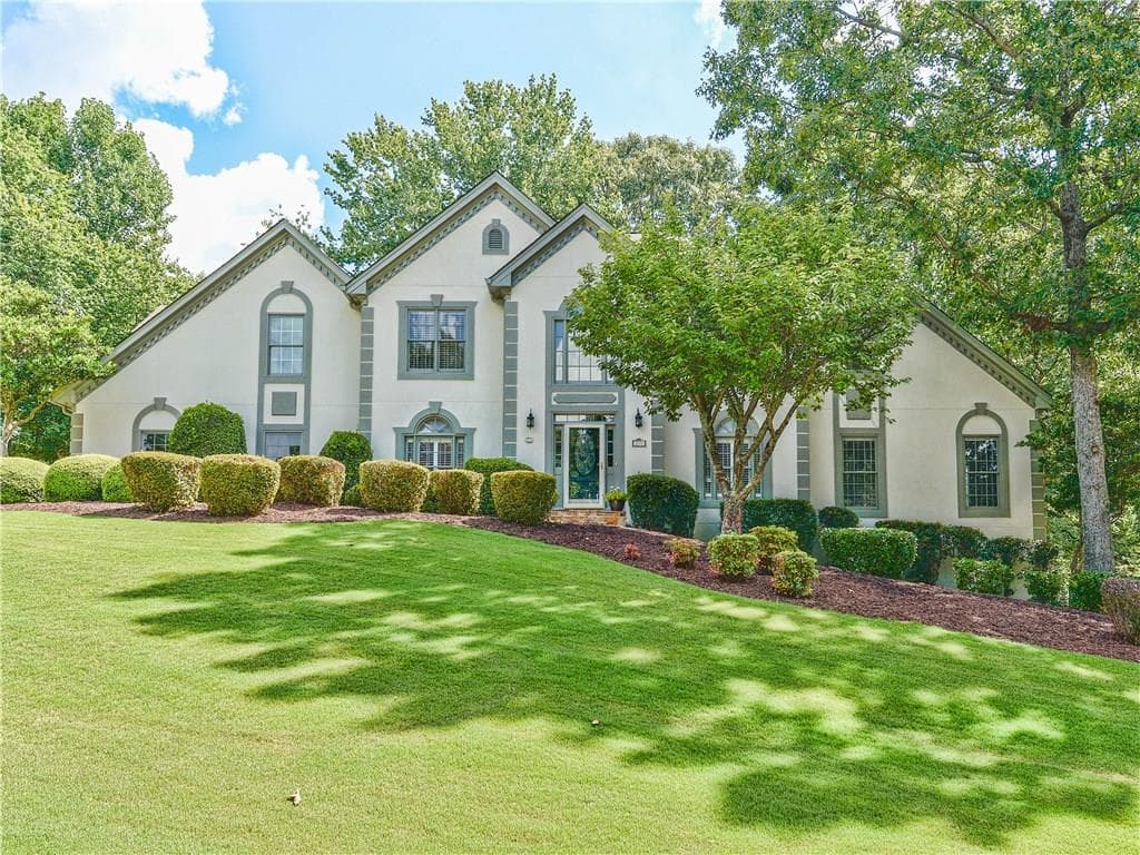 4 bedroom, 4,213 sq ft single family residence sold at 215 Axworth Court, Roswell, GA 30075