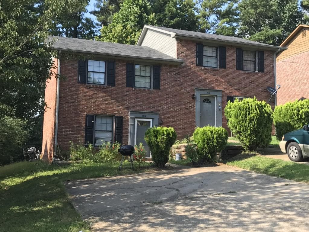 duplex sold at 1716 Sturgeon Road, Buford, GA 30518