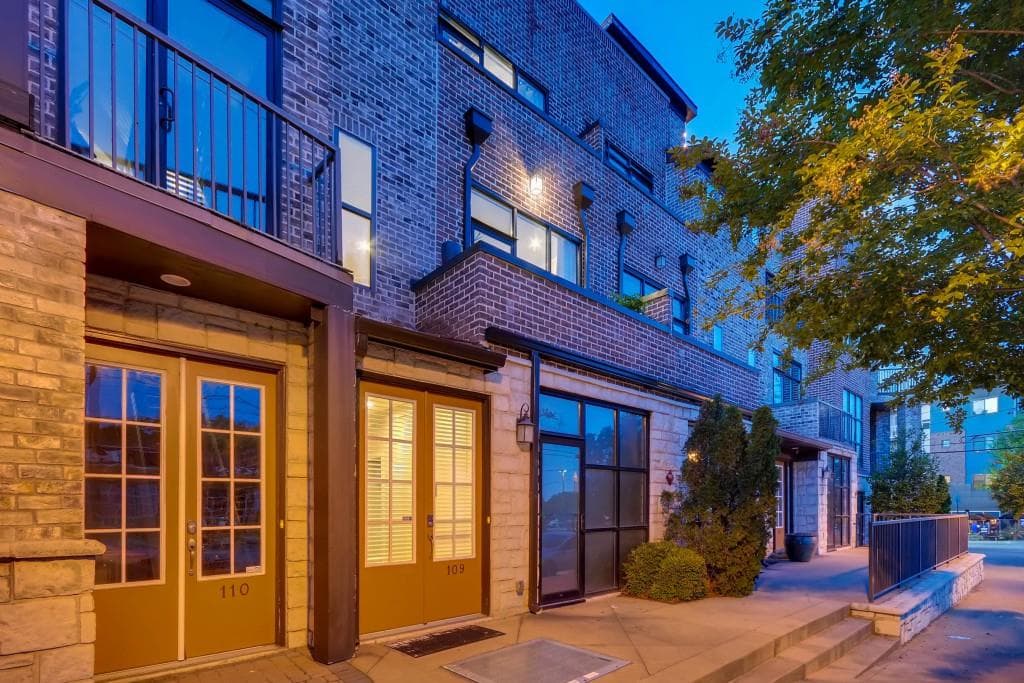 3 bedroom, 1,965 sq ft townhouse sold at 1199 Huff Road 109, Atlanta, GA 30318