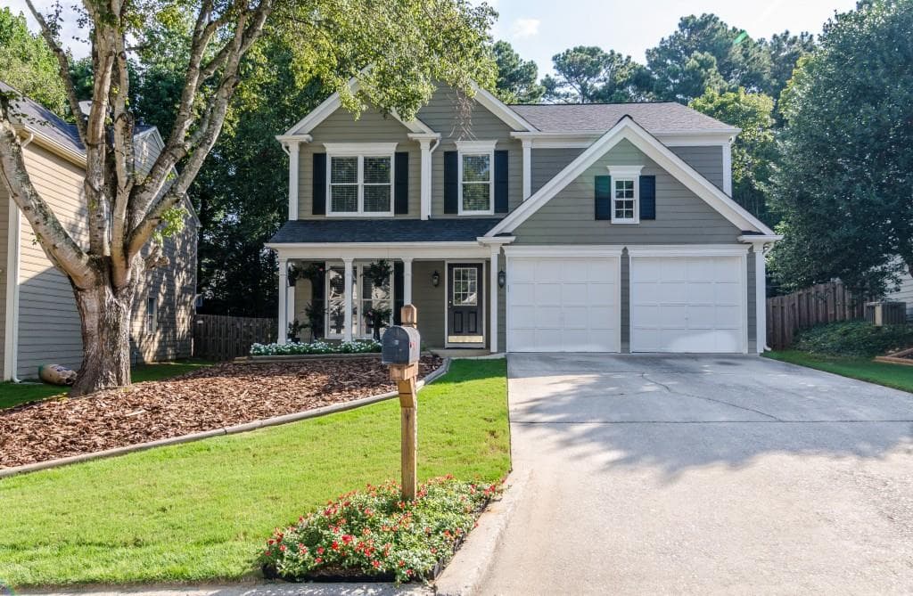 3 bedroom, 2,164 sq ft single family residence sold at 9955 Barston Court, Alpharetta, GA 30022