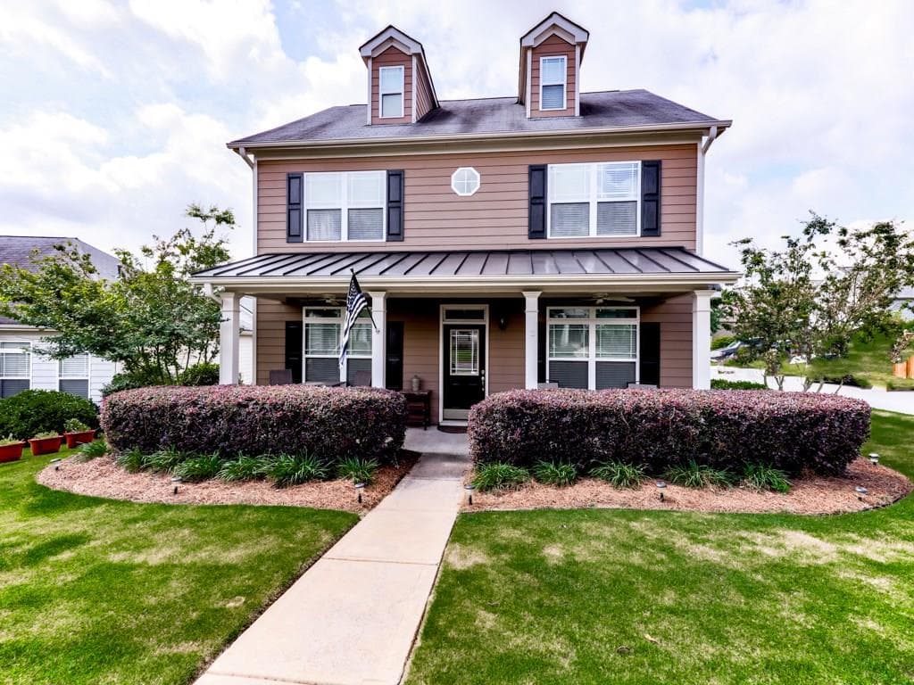 4 bedroom, 2,200 sq ft single family residence sold at 326 Abbey Court, Canton, GA 30115