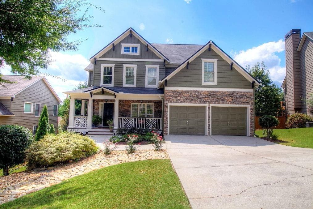 4 bedroom, 3,683 sq ft single family residence sold at 203 Gold Valley Crossing, Canton, GA 30114