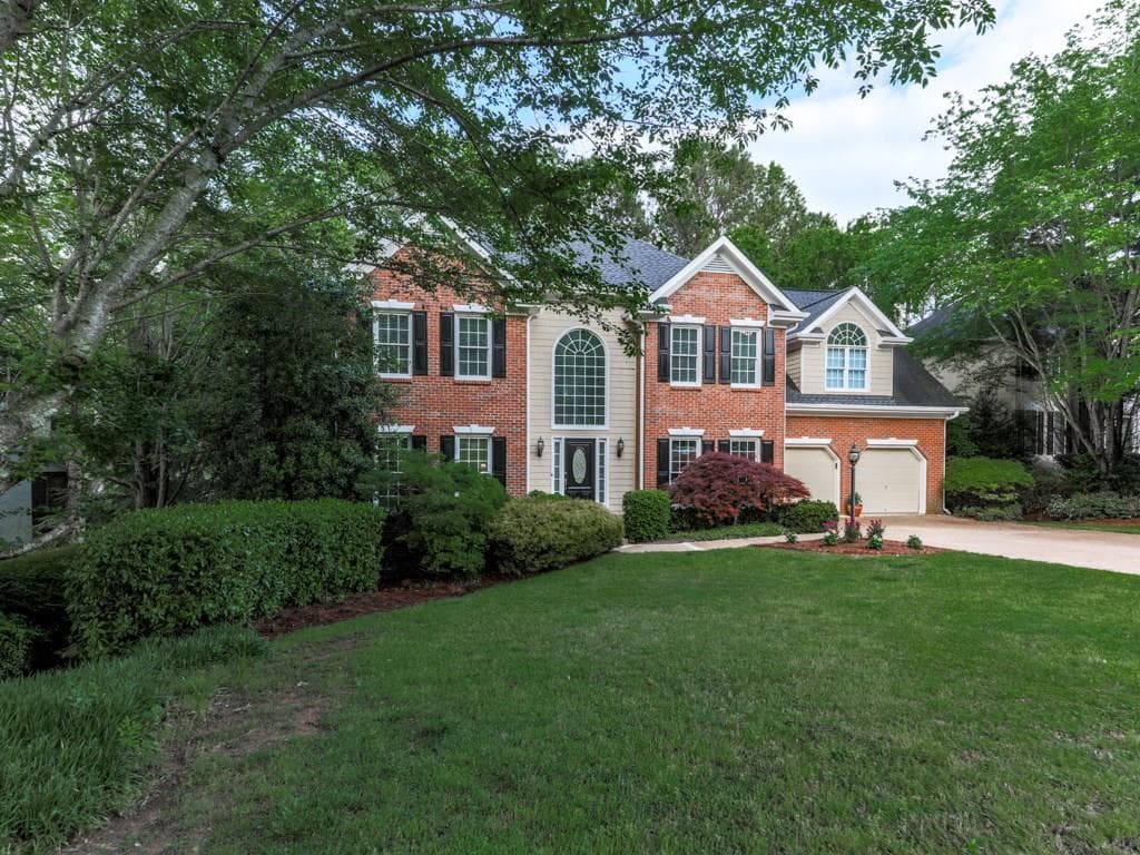 5 bedroom, 4,018 sq ft single family residence sold at 1091 Towne Lake Hills, Woodstock, GA 30189