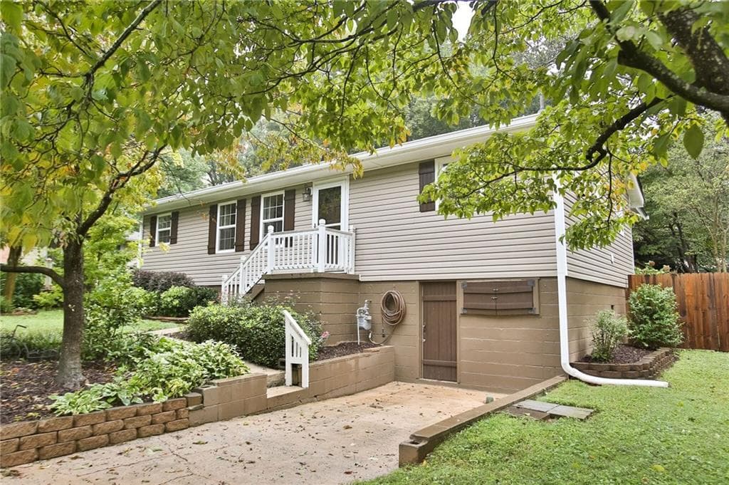 997 Pinehurst Drive, Smyrna, GA 30080 — most recent listing photo