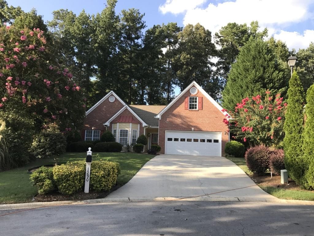 4 bedroom, 2,600 sq ft single family residence sold at 1290 Sunhill Drive, Lawrenceville, GA 30043
