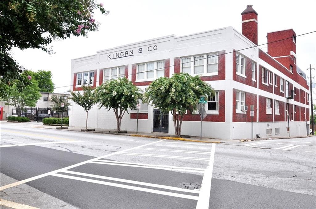 1 bedroom, 868 sq ft condominium sold at 238 Peters Street 205, Atlanta, GA 30313