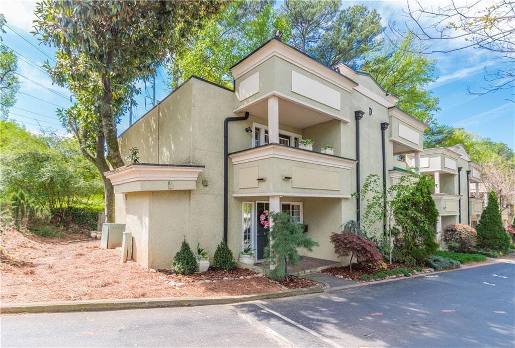 3 bedroom, 1,580 sq ft condominium sold at 1445 Monroe Drive D1, Atlanta, GA 30324