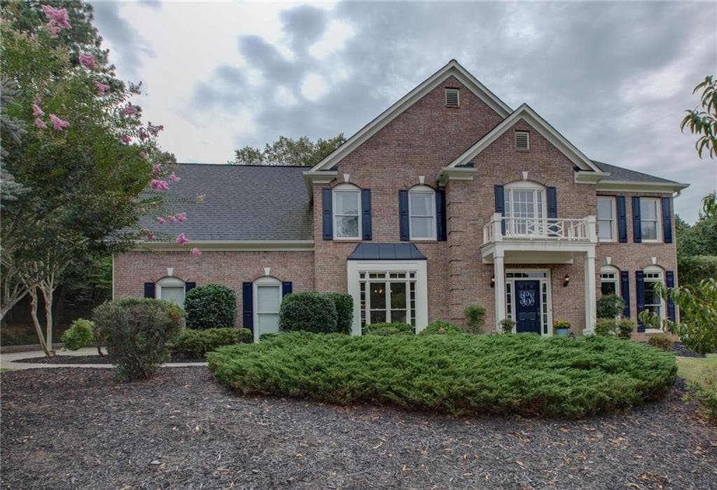 4 bedroom, 2,992 sq ft single family residence sold at 7135 Green Oak Ridge, Cumming, GA 30040