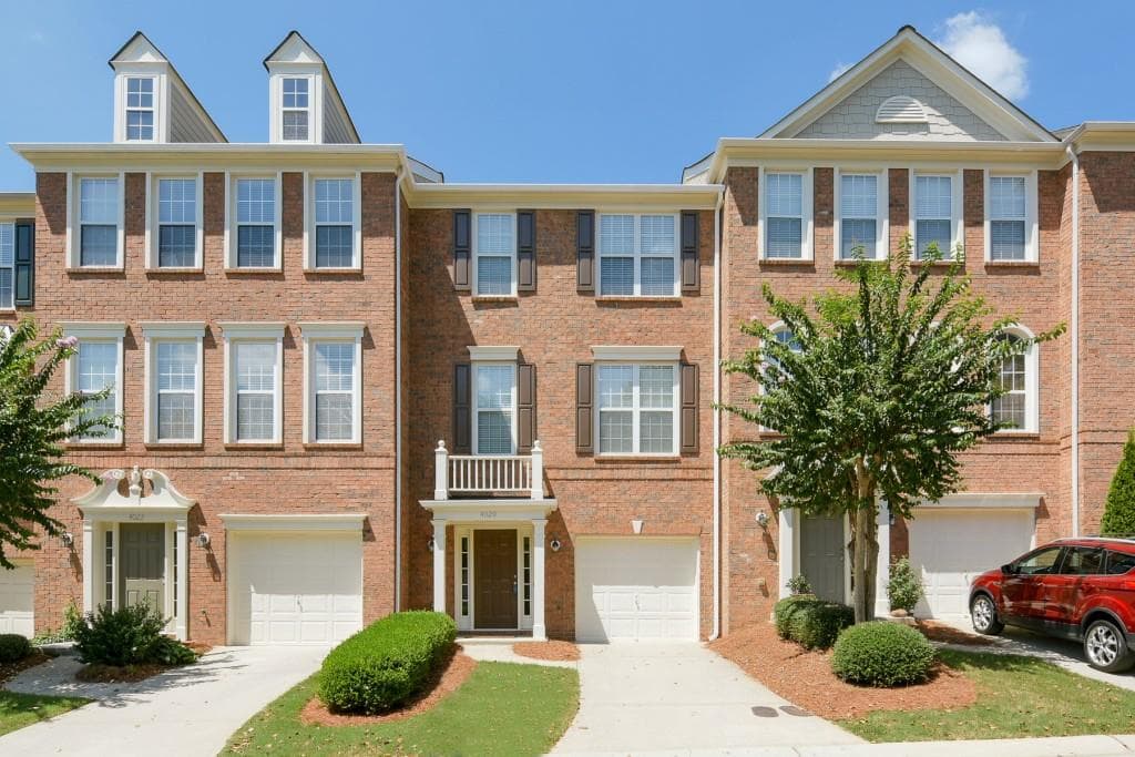 3 bedroom, 1,792 sq ft townhouse sold at 4020 Edgecomb Drive, Roswell, GA 30075