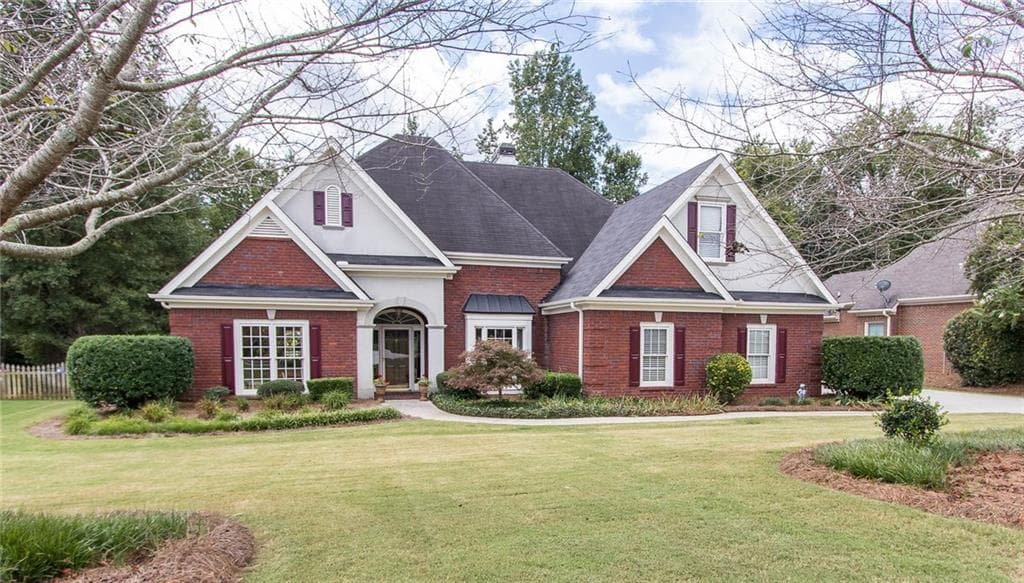 3 bedroom, 2,617 sq ft single family residence sold at 7050 Grassmoor Grange Way, Cumming, GA 30040