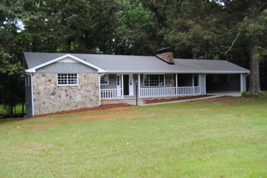 3 bedroom, 1,218 sq ft single family residence sold at 528 Taylor Road, Suwanee, GA 30024