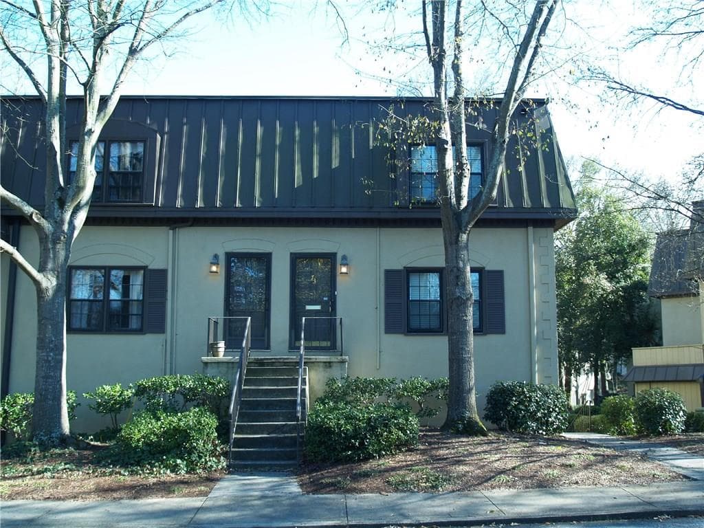2 bedroom, 1,288 sq ft condominium sold at 73 Chaumont Square, Atlanta, GA 30327
