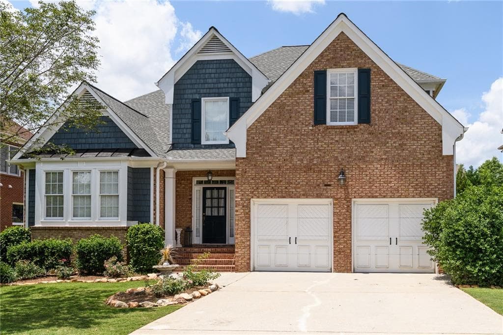 6 bedroom, 4,925 sq ft single family residence sold at 12827 Waterside Drive, Alpharetta, GA 30004