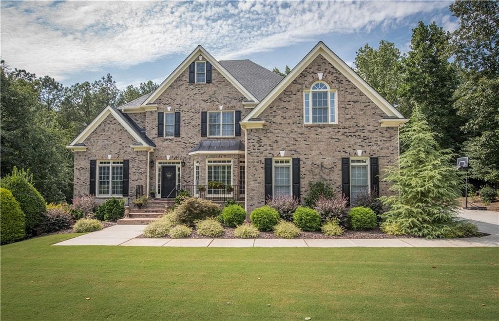 5 bedroom, 4,982 sq ft single family residence sold at 368 Taylor Glen Drive, Milton, GA 30004