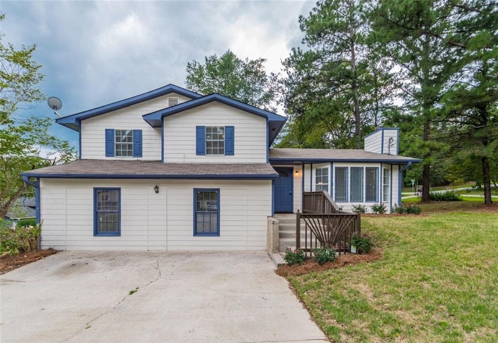 5792 Riverside Drive, Sugar Hill, GA 30518 — most recent listing photo