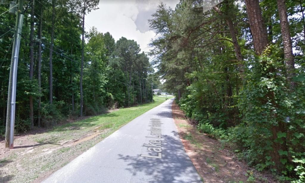 single family residence sold at 5898 Lake Lanier Heights Road, Buford, GA 30518