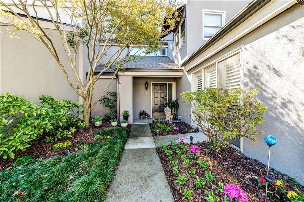 3 bedroom, 2,425 sq ft townhouse sold at 2914 NE Lenox Road 9, Atlanta, GA 30324