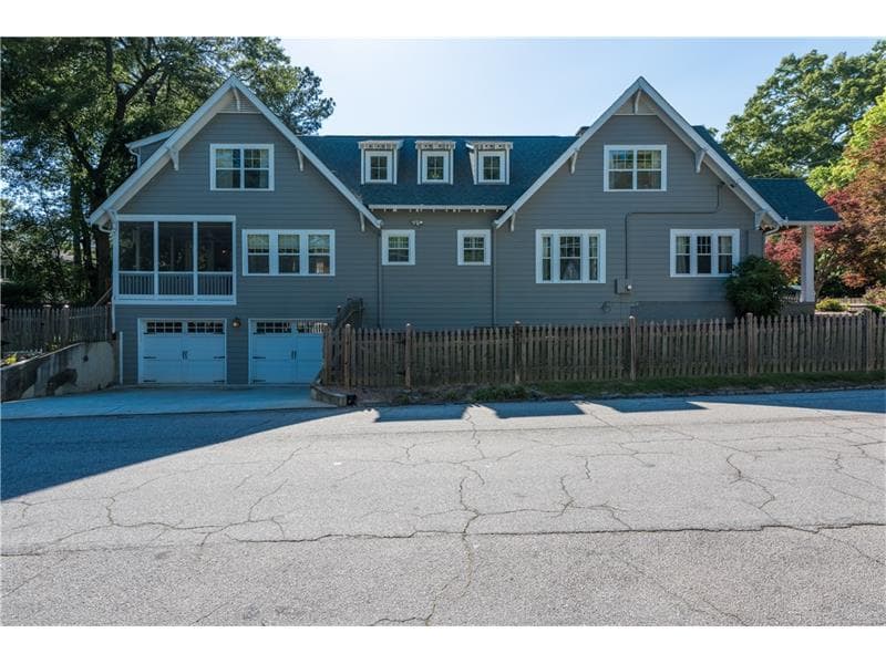 5 bedroom, 4,110 sq ft single family residence sold at 41 East Drive, Atlanta, GA 30305