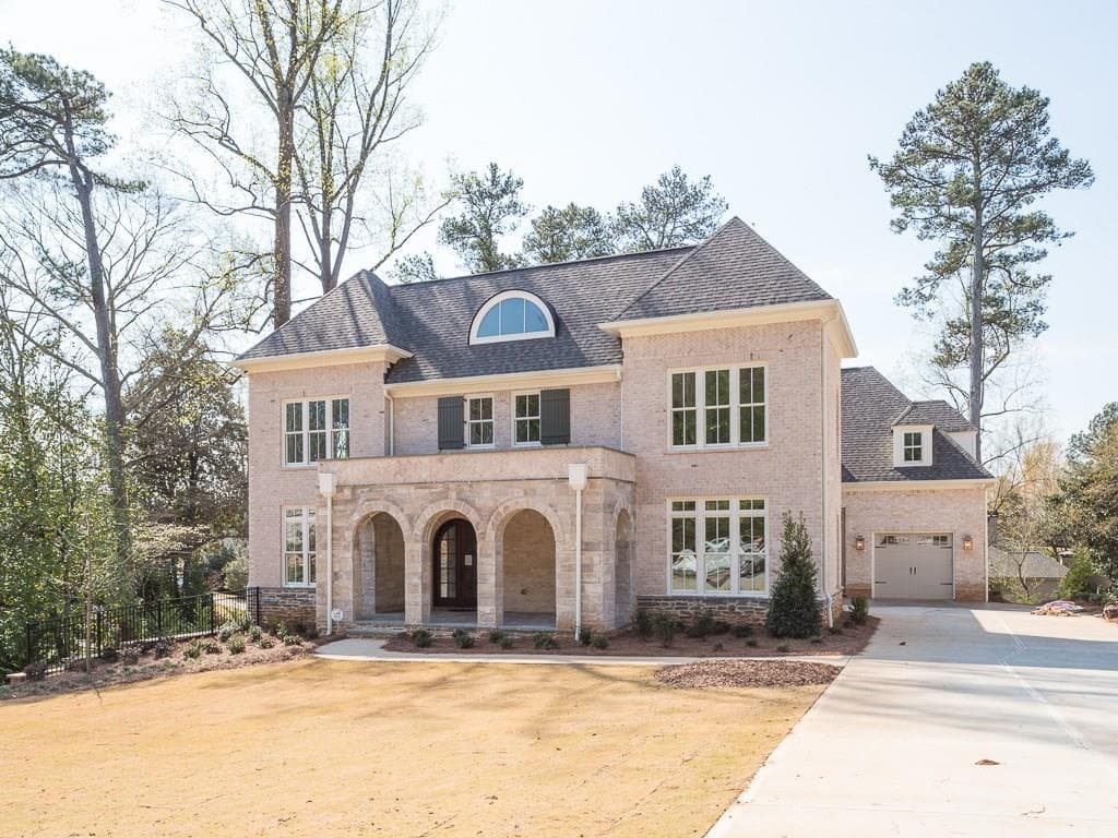 5 bedroom, 5,470 sq ft single family residence sold at 22 Barbara Lane, Atlanta, GA 30327