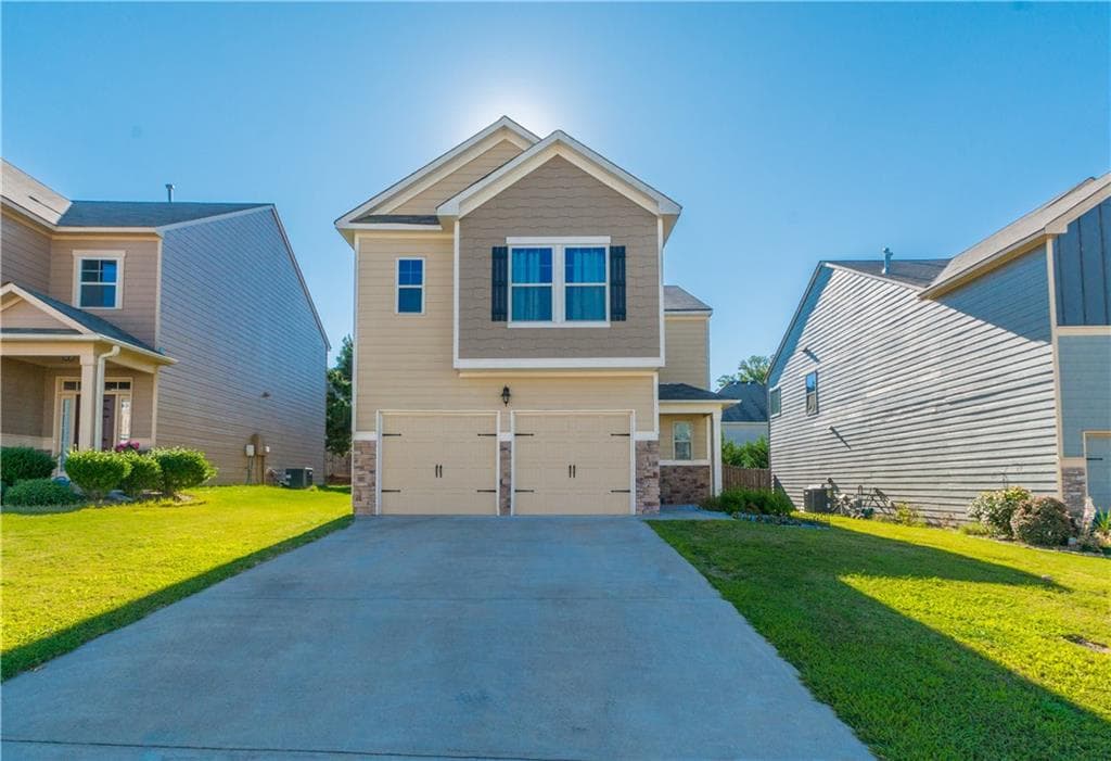 4 bedroom, 2,184 sq ft single family residence sold at 4230 Arch Pass, Cumming, GA 30040