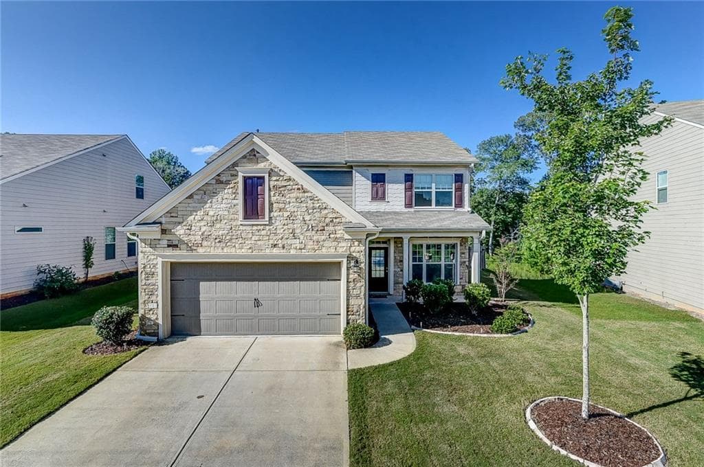 4 bedroom, 2,500 sq ft single family residence sold at 4925 Brierstone Drive, Alpharetta, GA 30004