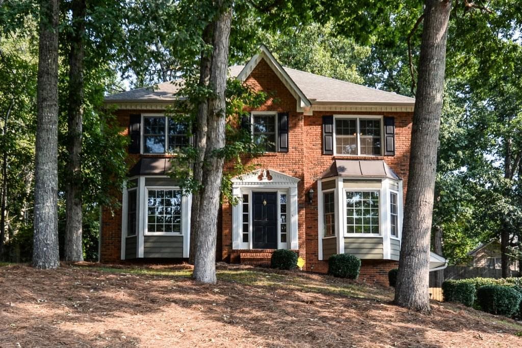 4 bedroom, 2,663 sq ft single family residence sold at 1908 Nantucket Drive, Woodstock, GA 30189