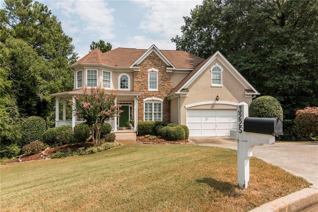 4 bedroom, 5,602 sq ft single family residence sold at 3225 Foxhall Overlook, Roswell, GA 30075