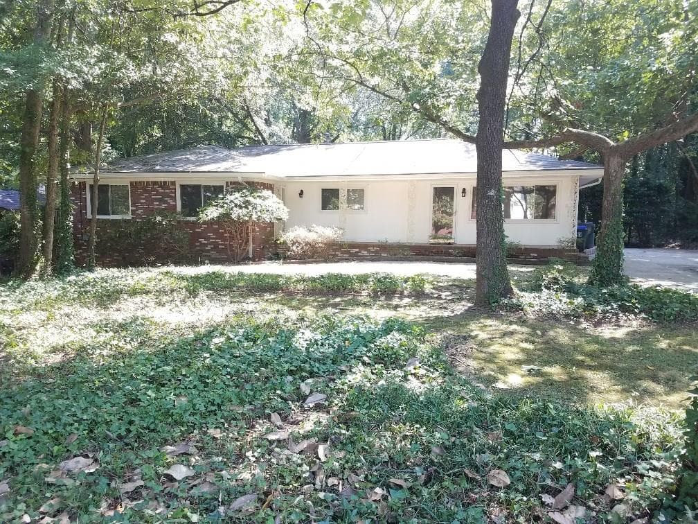 4 bedroom, 1,820 sq ft single family residence sold at 2192 Dering Circle, Atlanta, GA 30345