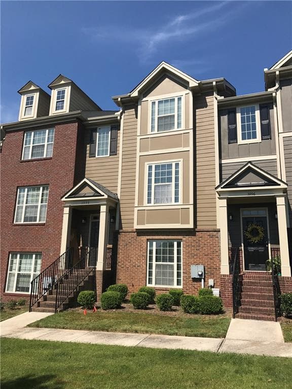 4 bedroom, 2,034 sq ft townhouse sold at 3998 Llewellin Lane, Smyrna, GA 30082