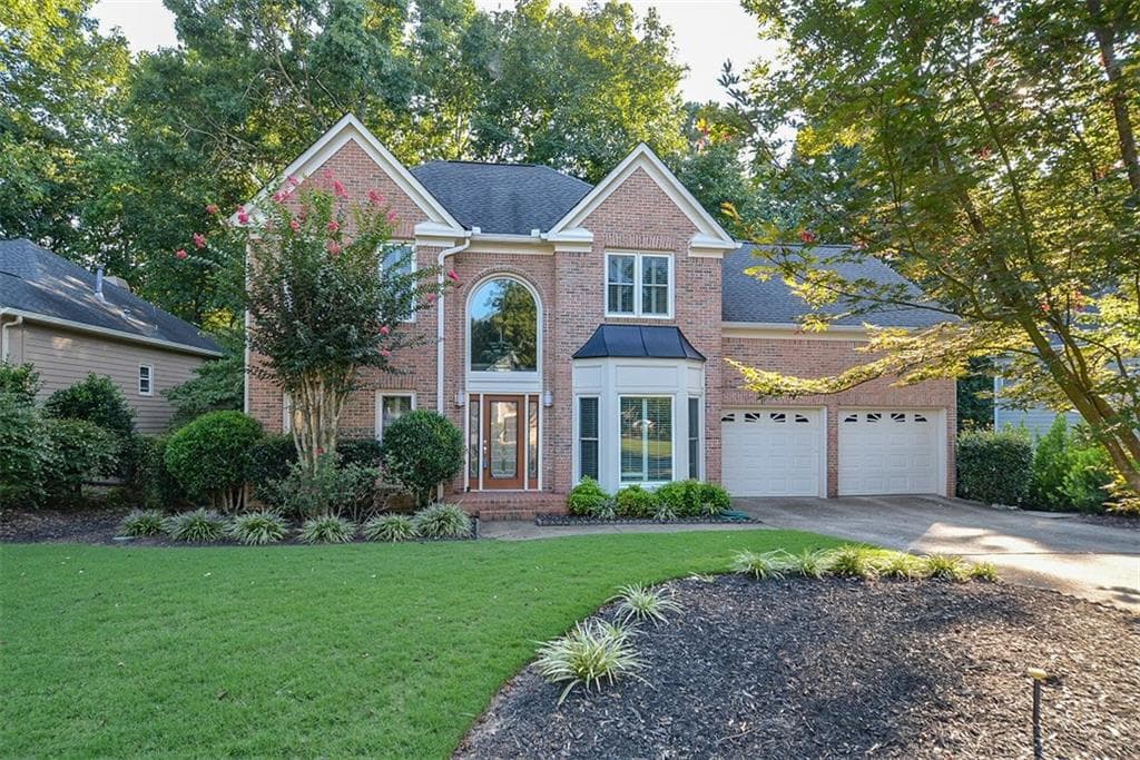 5 bedroom, 3,288 sq ft single family residence sold at 206 Bent Oak Lane, Woodstock, GA 30189