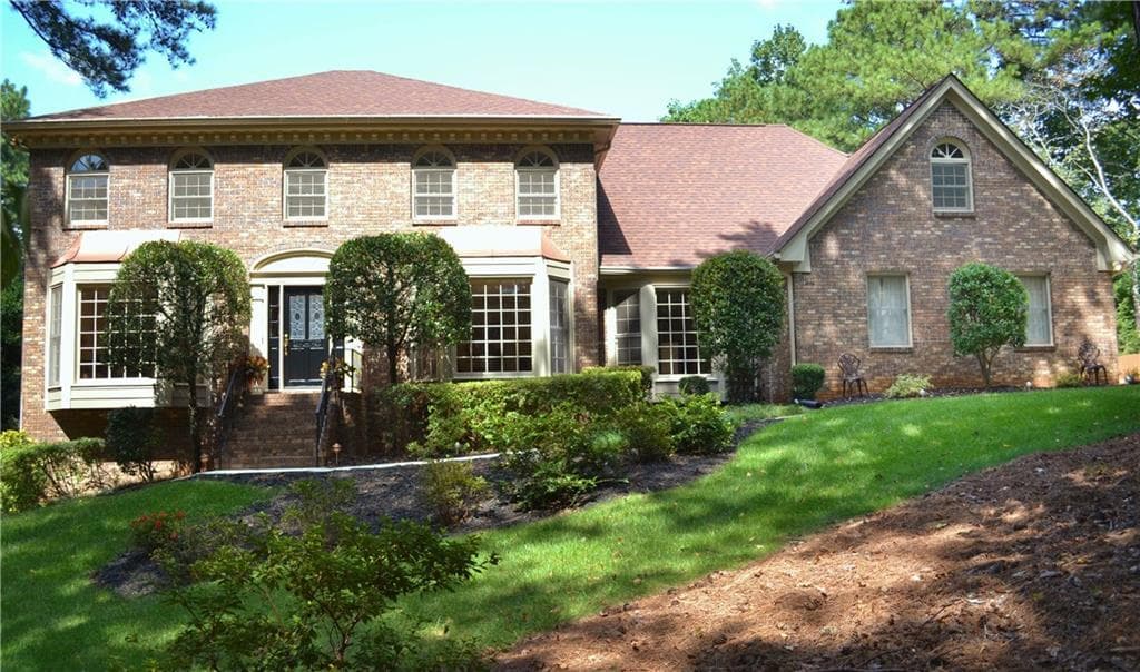 5 bedroom, 4,120 sq ft single family residence sold at 5995 N Eton Court, Johns Creek, GA 30097