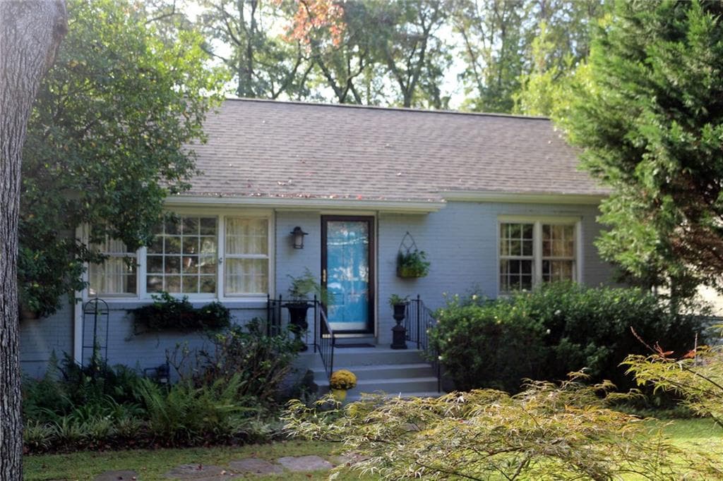 870 Derrydown Way, Decatur, GA 30030 — most recent listing photo