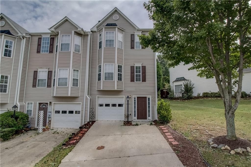 2 bedroom, 1,440 sq ft townhouse sold at 1513 Gathering Place 1513, Cumming, GA 30040