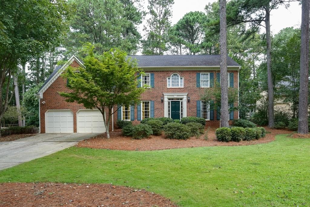 4 bedroom single family residence sold at 725 Willow Overlook, Alpharetta, GA 30005