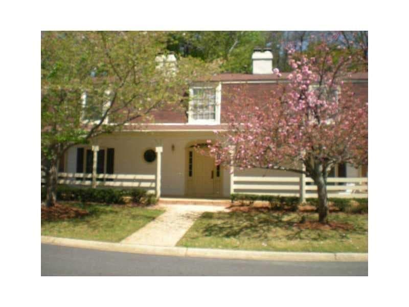 3 bedroom, 1,765 sq ft townhouse sold at 3825 Lavista Road C2, Tucker, GA 30084