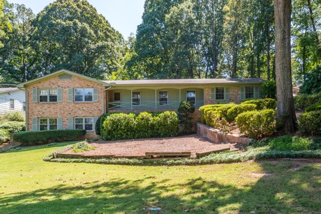 3 bedroom, 2,182 sq ft single family residence sold at 2620 Lake Flair Circle, Atlanta, GA 30345