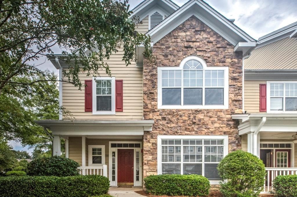 3 bedroom, 2,006 sq ft condominium sold at 118 Edinburgh Court 118, Alpharetta, GA 30004