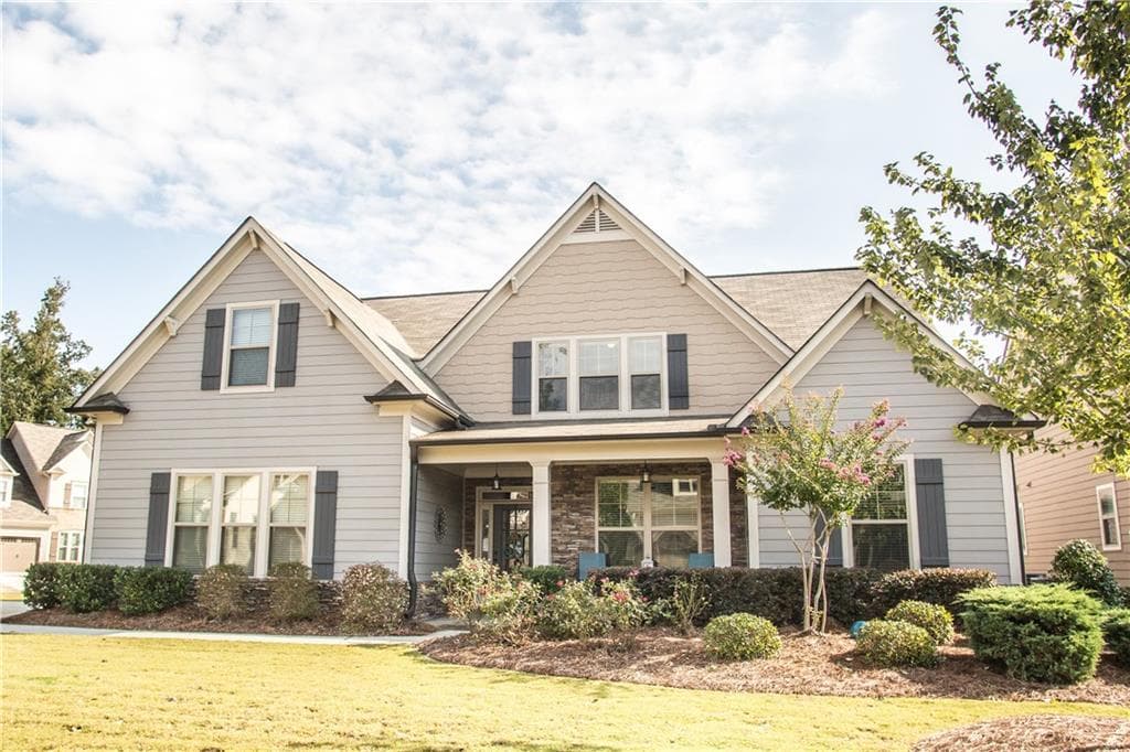 4 bedroom, 3,055 sq ft single family residence sold at 3135 Jocassee Drive, Buford, GA 30519