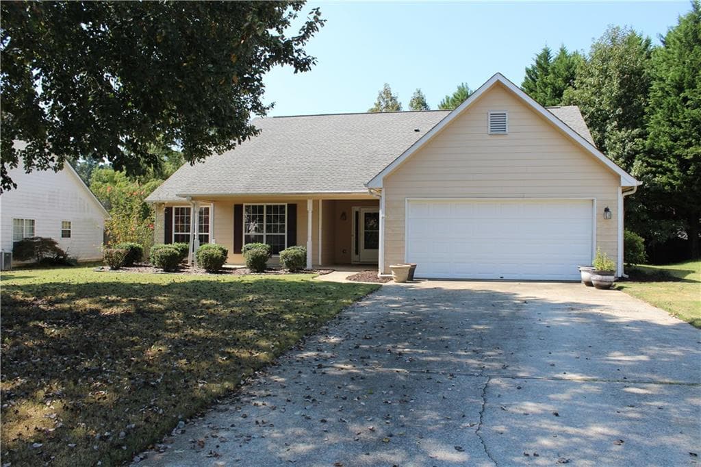 5832 Sycamore Ridge Drive, Sugar Hill, GA 30518 — most recent listing photo
