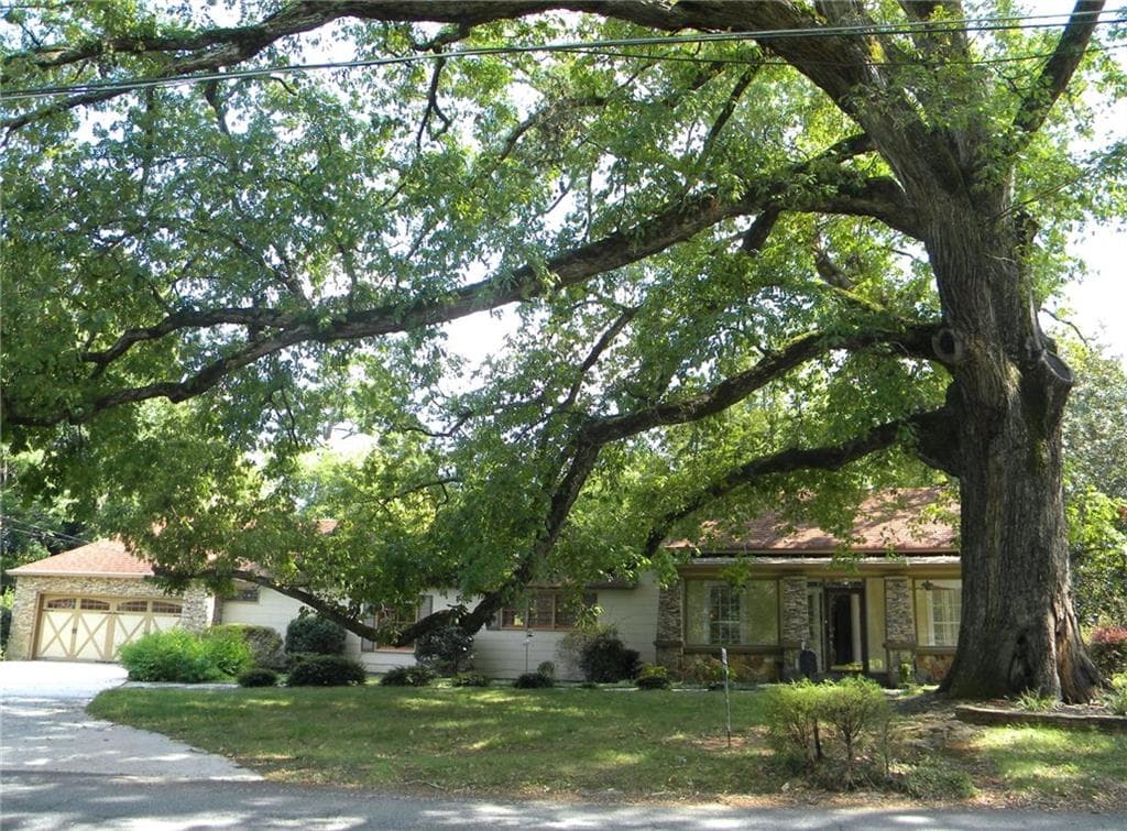 2901 Old Norcross Road, Tucker, GA 30084 — most recent listing photo