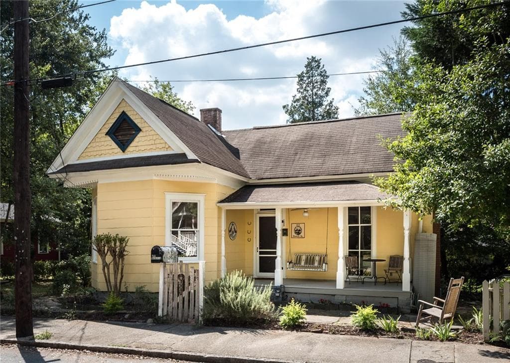 2 bedroom, 1,269 sq ft single family residence sold at 153 Powell Street, Atlanta, GA 30316