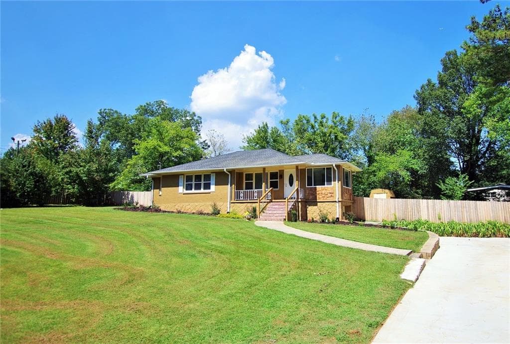 3 bedroom, 2,175 sq ft single family residence sold at 2350 Bouldercrest Road, Atlanta, GA 30316