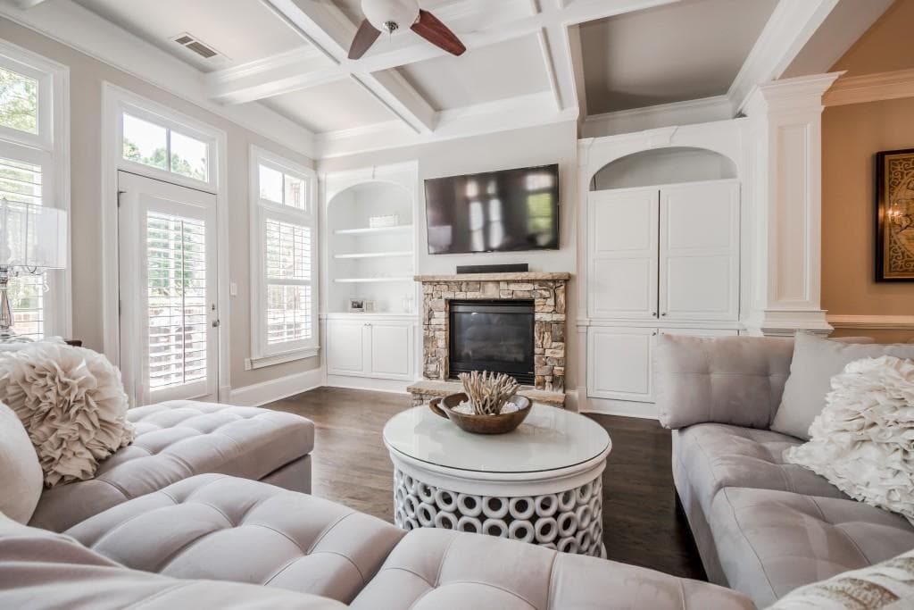 3 bedroom, 3,012 sq ft townhouse sold at 3051 Stone Gate Drive 3051, Atlanta, GA 30324