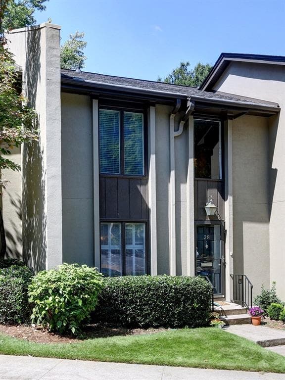 2 bedroom, 1,982 sq ft townhouse sold at 28 Ivy Parkway, Atlanta, GA 30342