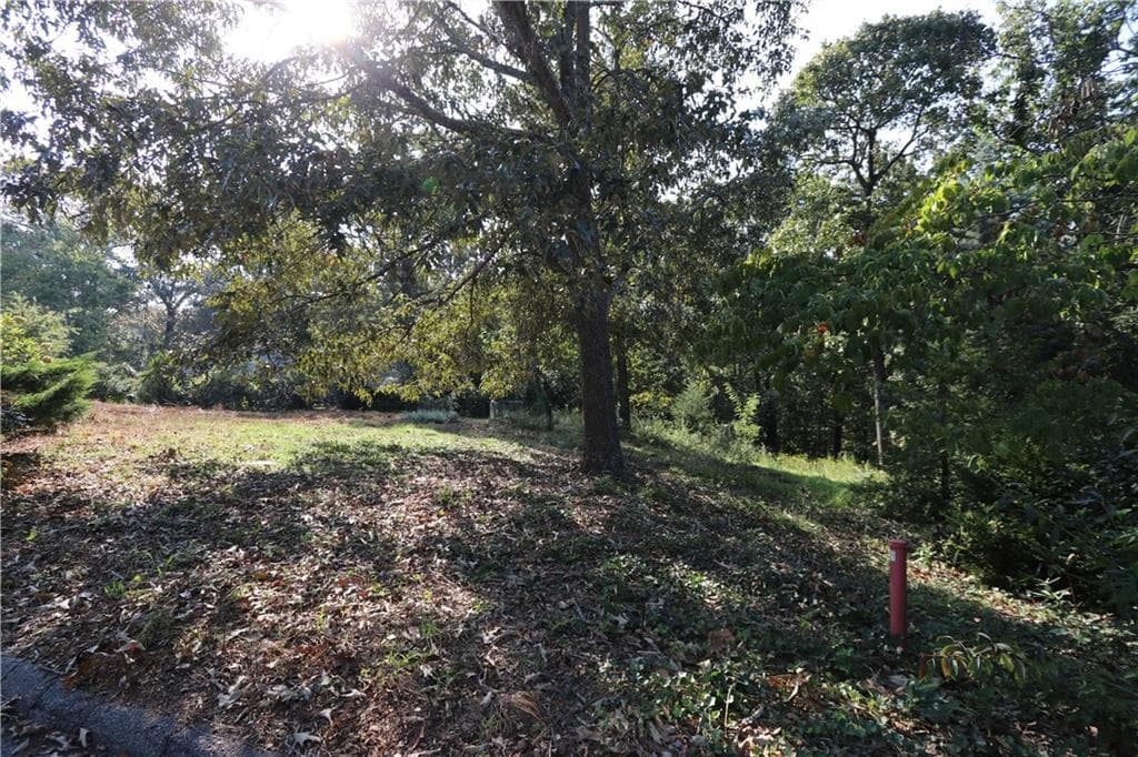 single family residence sold at 819 Hillside Drive, Gainesville, GA 30501
