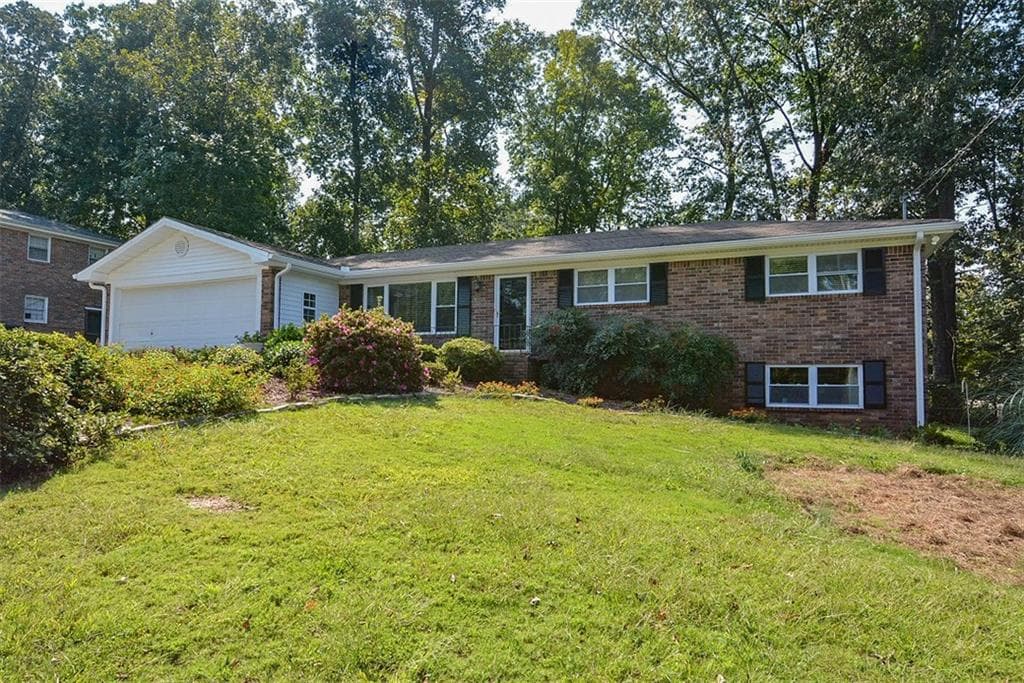 3 bedroom, 1,616 sq ft single family residence sold at 1234 Windburn Drive, Marietta, GA 30066