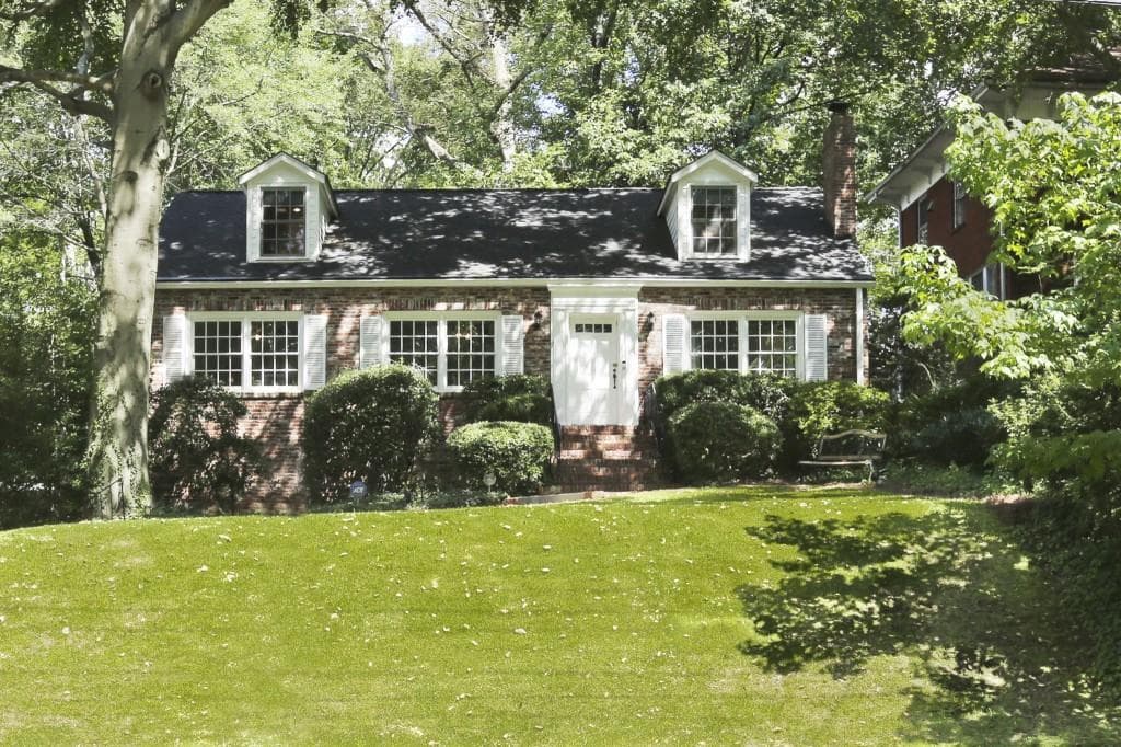 4 bedroom, 2,080 sq ft single family residence sold at 1474 S Oxford Road, Atlanta, GA 30307