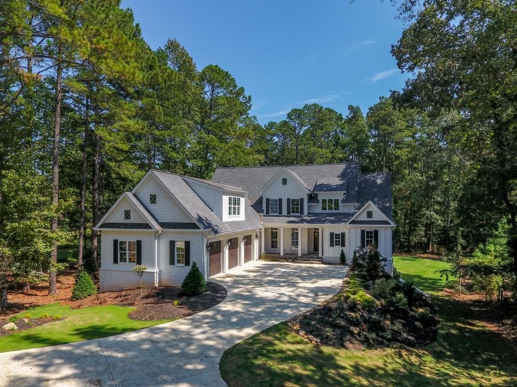 5 bedroom, 4,450 sq ft single family residence sold at 15969 Freemanville Road, Milton, GA 30004